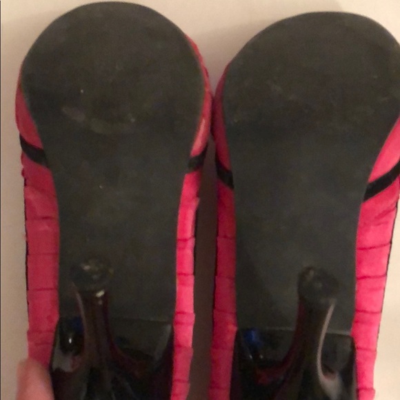 Pink satin heels - Picture 6 of 8